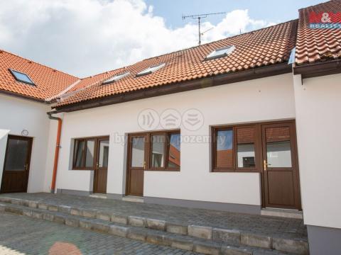 Pronájem bytu 1+kk, Jindřichův Hradec - Jindřichův Hradec III, Václavská, 24 m2