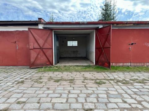 Pronájem garáže, Dvůr Králové nad Labem, 19 m2