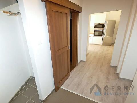 Pronájem bytu 2+1, Liberec, U Sirotčince, 58 m2