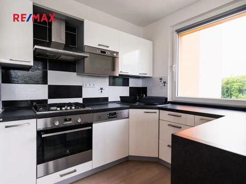 Pronájem bytu 4+kk, Praha - Libeň, Rozšířená, 90 m2