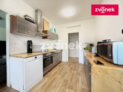 Pronájem bytu 4+1, Zlín, Okružní, 77 m2