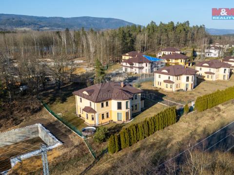 Prodej rodinného domu, Nová Role - Mezirolí, 376 m2