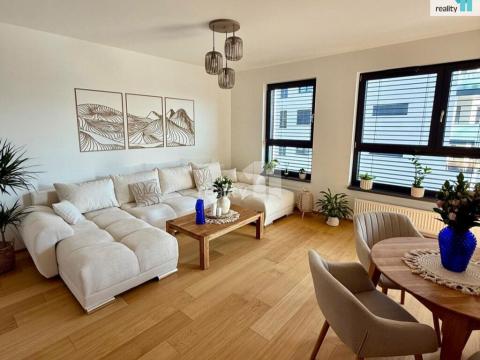 Prodej bytu 2+kk, Praha - Malešice, Azzoniho, 57 m2