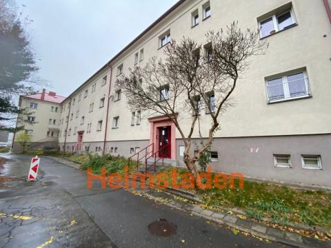 Pronájem bytu 2+1, Karviná - Nové Město, nám. Budovatelů, 55 m2
