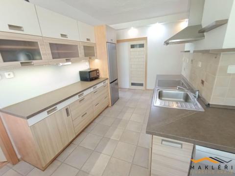 Pronájem bytu 3+1, Třebíč - Nové Dvory, Novodvorská, 70 m2