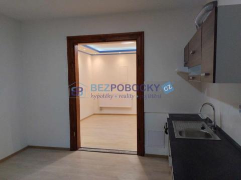 Pronájem bytu 3+1, Přibyslav, Bechyňovo náměstí, 65 m2