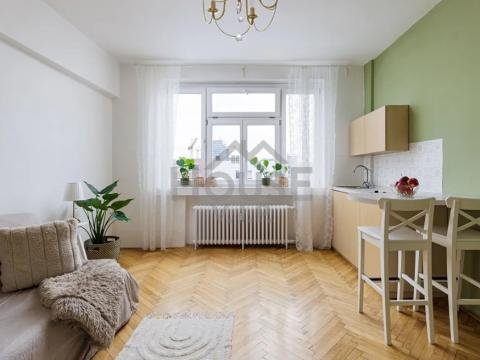 Prodej bytu 1+kk, Praha - Holešovice, Komunardů, 26 m2