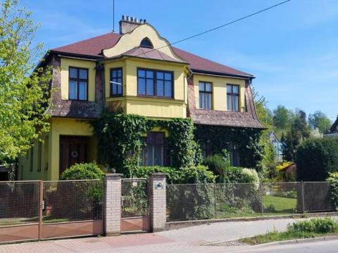 Prodej vily, Valašské Meziříčí - Krásno nad Bečvou, Hřbitovní, 210 m2