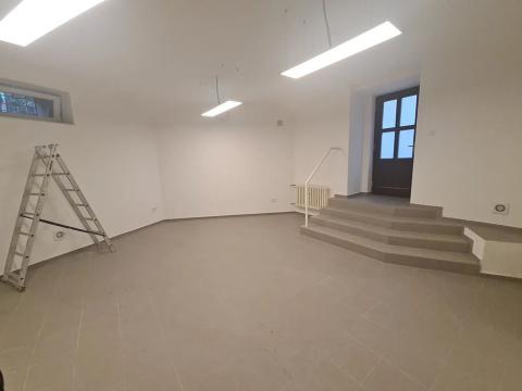 Pronájem obchodního prostoru, Praha - Smíchov, Holečkova, 75 m2