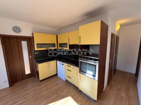 Prodej bytu 3+1, Olomouc, Varšavské nám., 70 m2