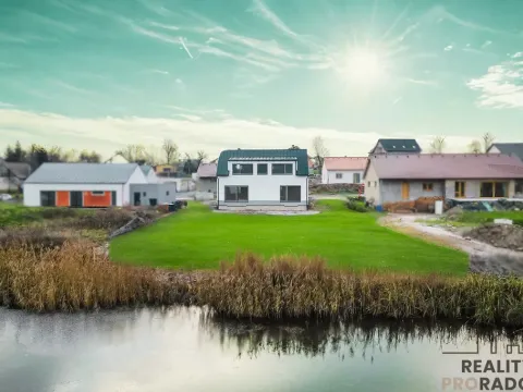 Prodej rodinného domu, Černá, 165 m2