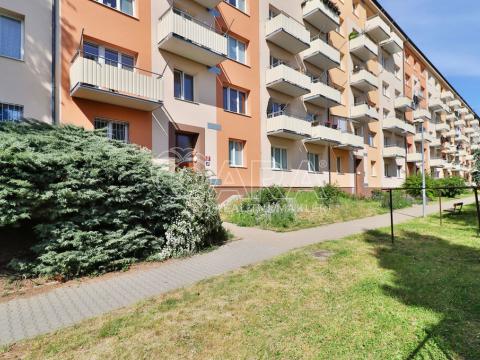 Pronájem bytu 2+1, Praha - Hloubětín, Zelenečská, 52 m2