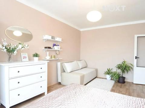 Prodej bytu 2+1, Dačice, Palackého nám., 61 m2