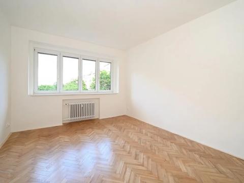 Pronájem bytu 1+kk, Praha - Nusle, Čiklova, 30 m2