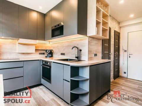 Prodej bytu 3+kk, Rosice, Kaštanová, 52 m2