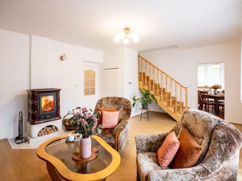 Prodej rodinného domu, Chrášťany - Bylany, 154 m2