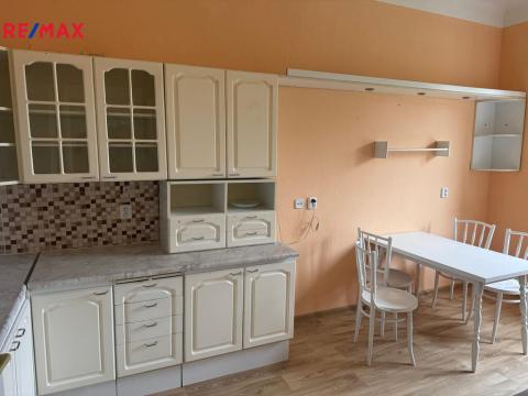 Prodej bytu 2+1, Přerov, 82 m2