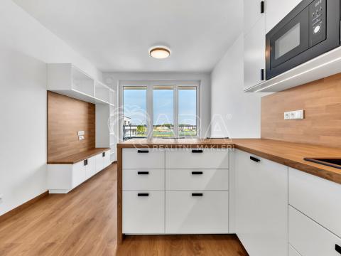Pronájem bytu 2+kk, Praha - Třebonice, Thomasova, 46 m2