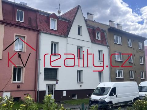 Pronájem bytu 1+1, Karlovy Vary, 1. máje, 31 m2