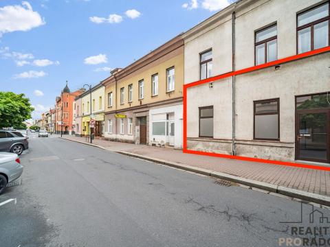 Pronájem obchodního prostoru, Pardubice, Sladkovského, 76 m2