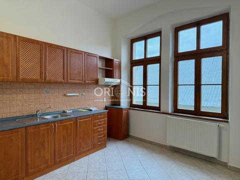 Pronájem bytu 2+1, Chomutov, Revoluční, 62 m2