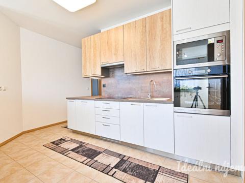 Pronájem rodinného domu, Kunovice, Na Bělince, 280 m2