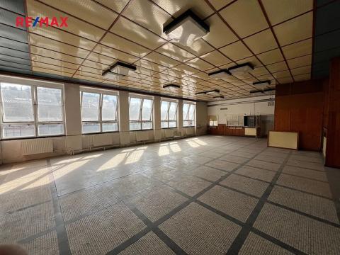 Pronájem restaurace, Beroun, Lidická, 300 m2