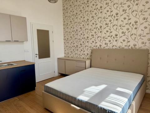 Prodej bytu 1+kk, Praha, Korunní, 30 m2