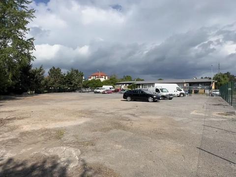 Pronájem komerčního pozemku, Praha - Modřany, Komořanská, 1500 m2