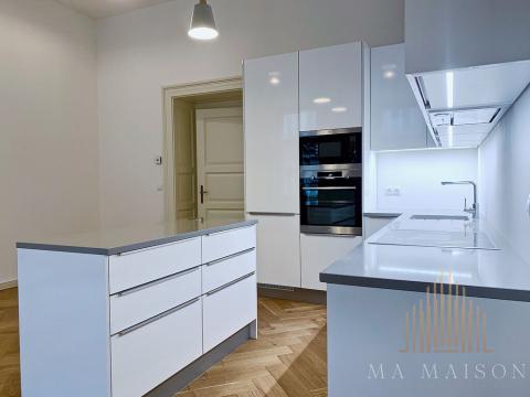 Pronájem bytu 2+kk, Praha - Smíchov, Na bělidle, 62 m2