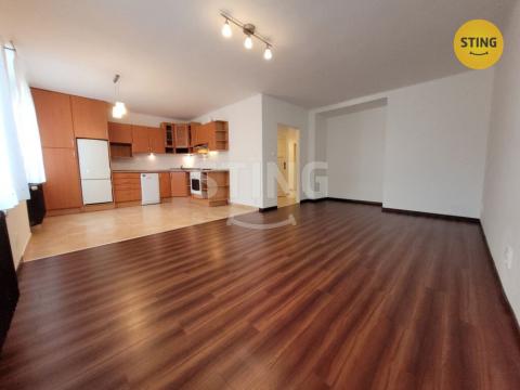 Pronájem bytu 3+kk, Opava, Masarykova třída, 77 m2