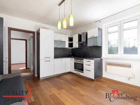 Pronájem bytu 2+kk, Opava - Předměstí, U Hliníku, 34 m2
