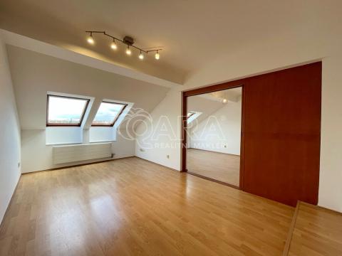 Pronájem bytu 3+1, Praha - Smíchov, Lidická, 93 m2