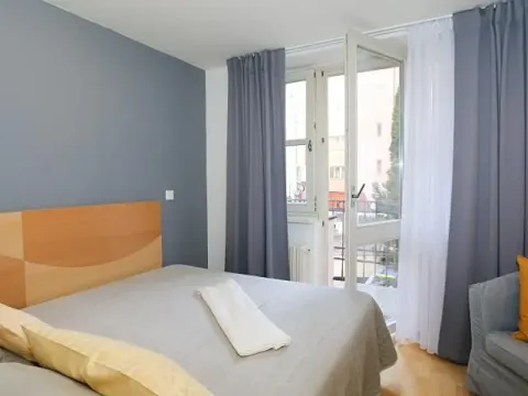 Pronájem bytu 2+kk, Praha - Vinohrady, Belgická, 34 m2