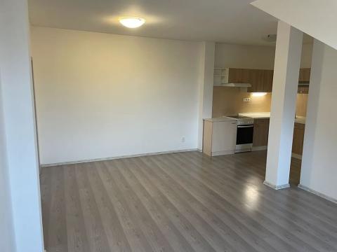 Prodej bytu 3+kk, Milovice, Slepá, 77 m2