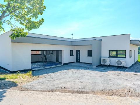 Prodej rodinného domu, Markvartovice, Lipová, 205 m2