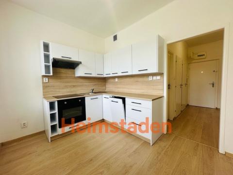 Pronájem bytu 2+1, Ostrava - Poruba, Hlavní třída, 63 m2