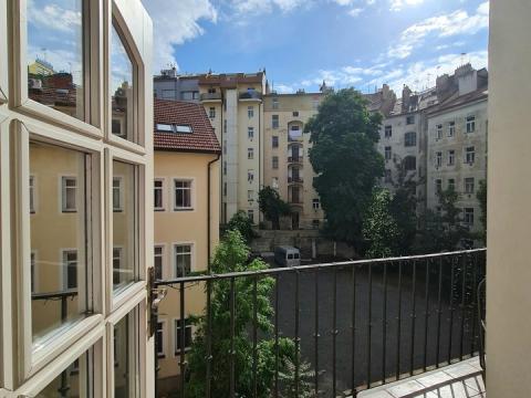 Pronájem bytu 1+1, Praha - Nusle, Slavojova, 33 m2
