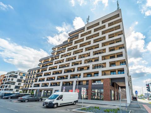 Pronájem bytu 1+kk, Praha - Hloubětín, Poděbradská, 40 m2