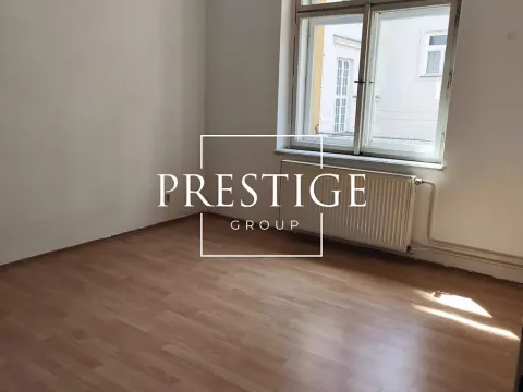 Pronájem bytu 2+kk, Praha - Karlín, Sokolovská, 35 m2