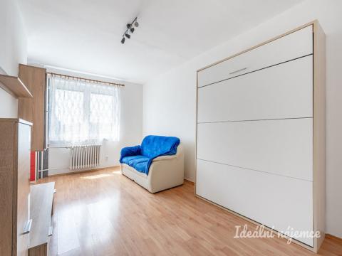 Pronájem bytu 1+kk, Praha - Záběhlice, Svojšovická, 30 m2