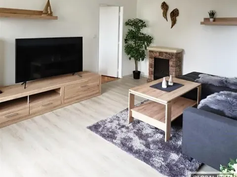 Pronájem bytu 2+1, Jihlava, Erbenova, 65 m2