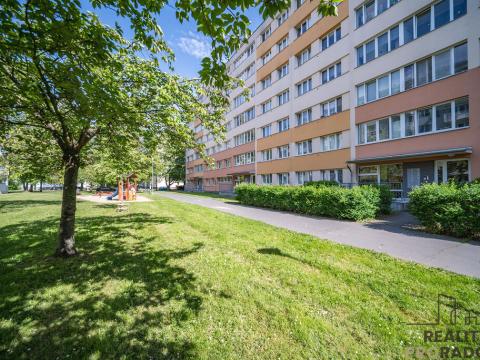 Pronájem bytu 3+1, Pardubice, Kosmonautů, 65 m2