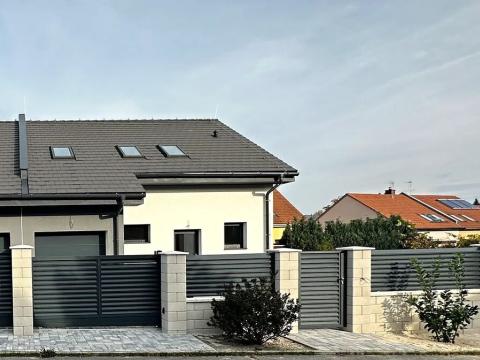 Prodej rodinného domu, Zeleneč, Konvalinková, 128 m2