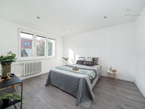 Pronájem bytu 2+1, Hranice - Hranice I-Město, Obránců míru, 50 m2