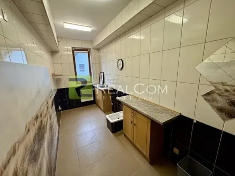 Pronájem obchodního prostoru, Praha - Újezd nad Lesy, Starokolínská, 8 m2