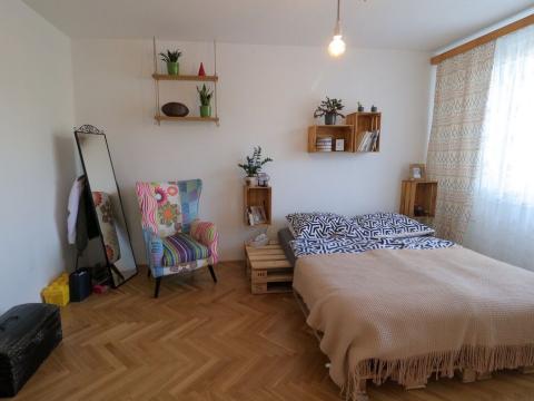 Pronájem bytu 1+1, Praha - Hostivař, Bělinského, 38 m2