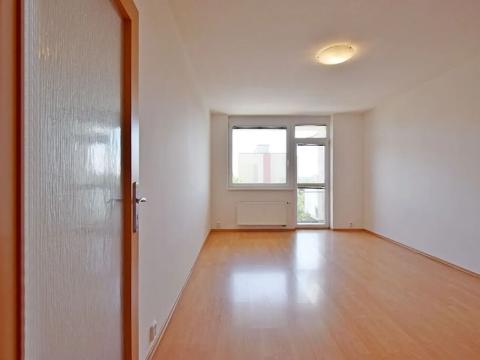 Pronájem bytu 2+kk, Praha - Řepy, Skuteckého, 57 m2