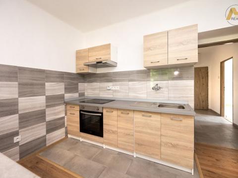 Pronájem bytu 2+1, Písek - Budějovické Předměstí, Preslova, 76 m2