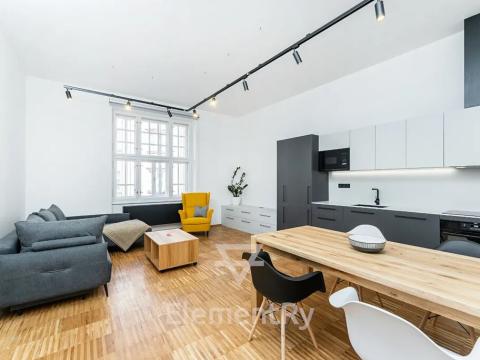 Pronájem bytu 3+kk, Hradec Králové, Šafaříkova, 101 m2